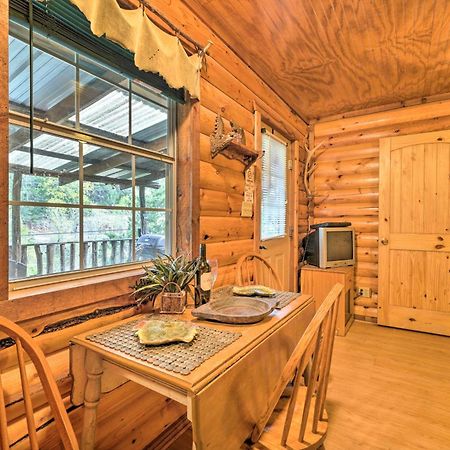 Cozy Davis Cabin With Deck - Nestled By Honey Creek! Extérieur photo